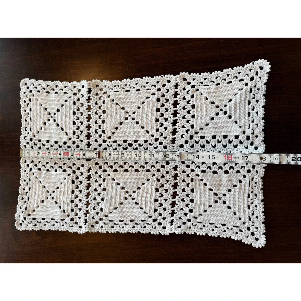 Vintage Crochet Lace Table Runner Doily White Cotton Dresser‎ Scarf 18x11